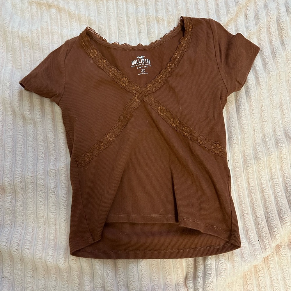 Hollister Baby Tee